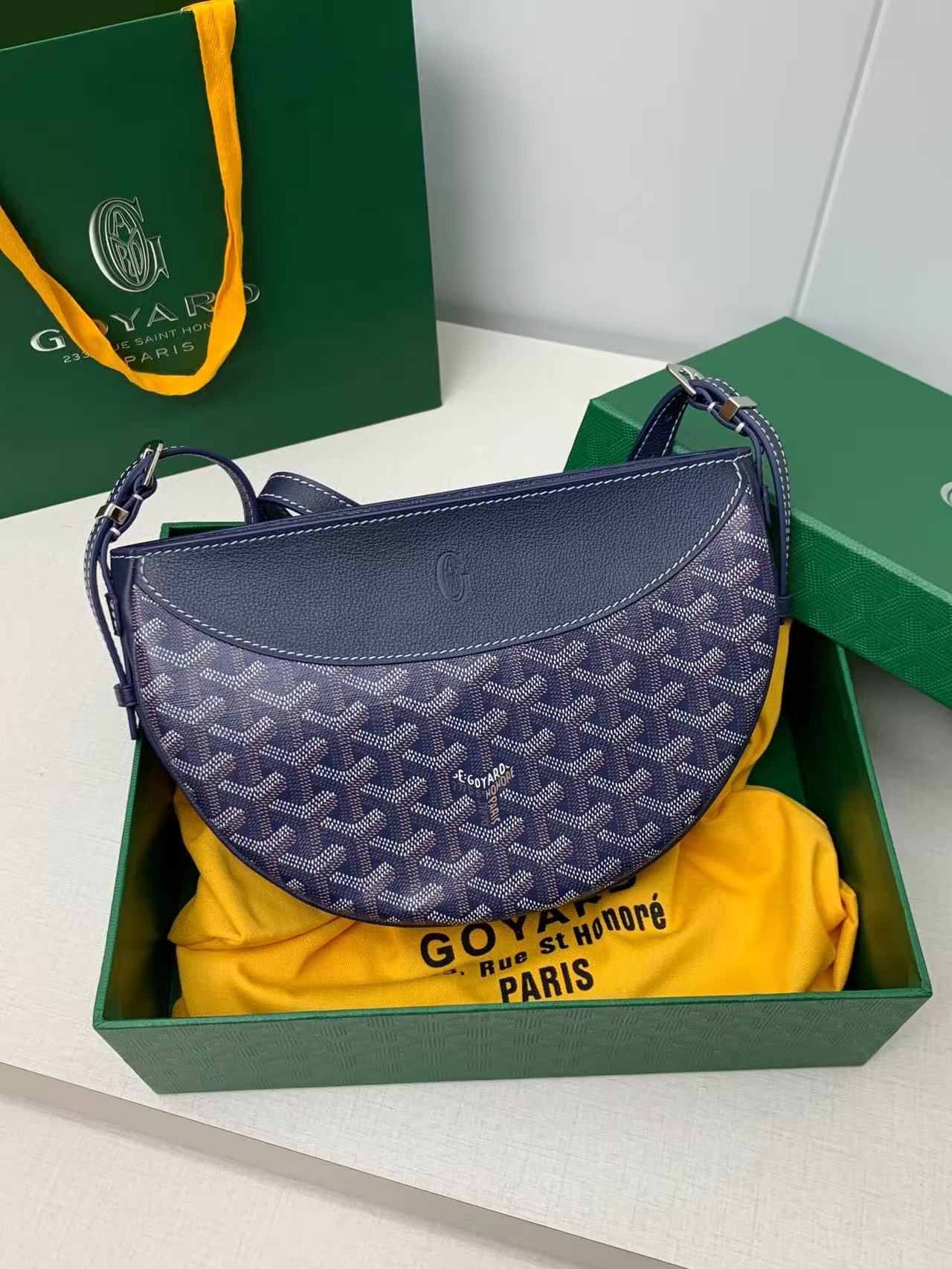 GOYARD HIRON DELLE