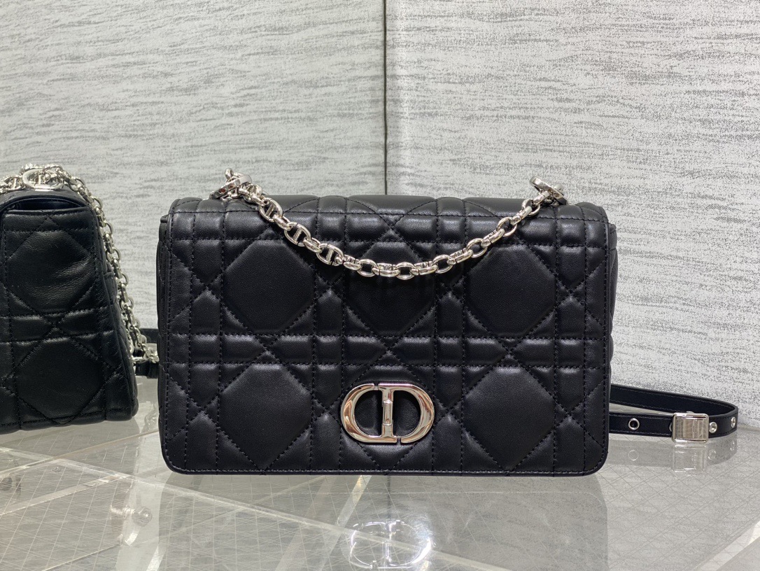 Soft Dior Caro 미디엄 백 양가죽