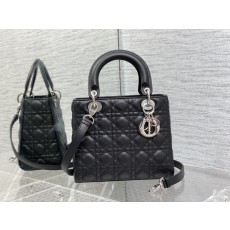 Lady Dior 미디엄 백 소가죽