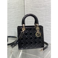 Lady Dior 미디엄 백